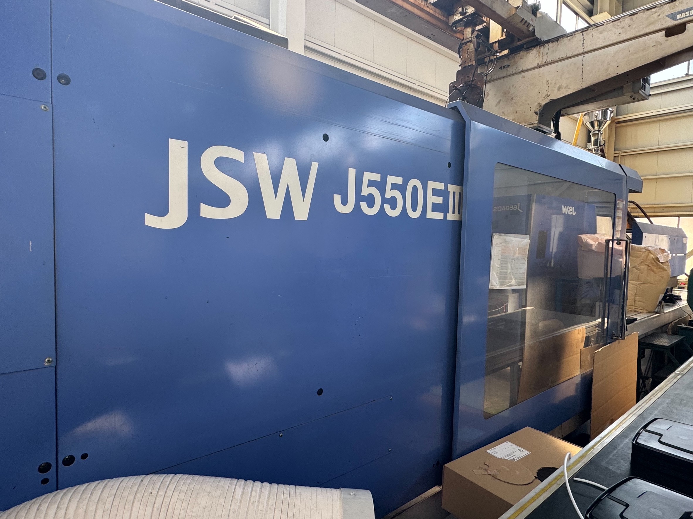 300t 射出成形機